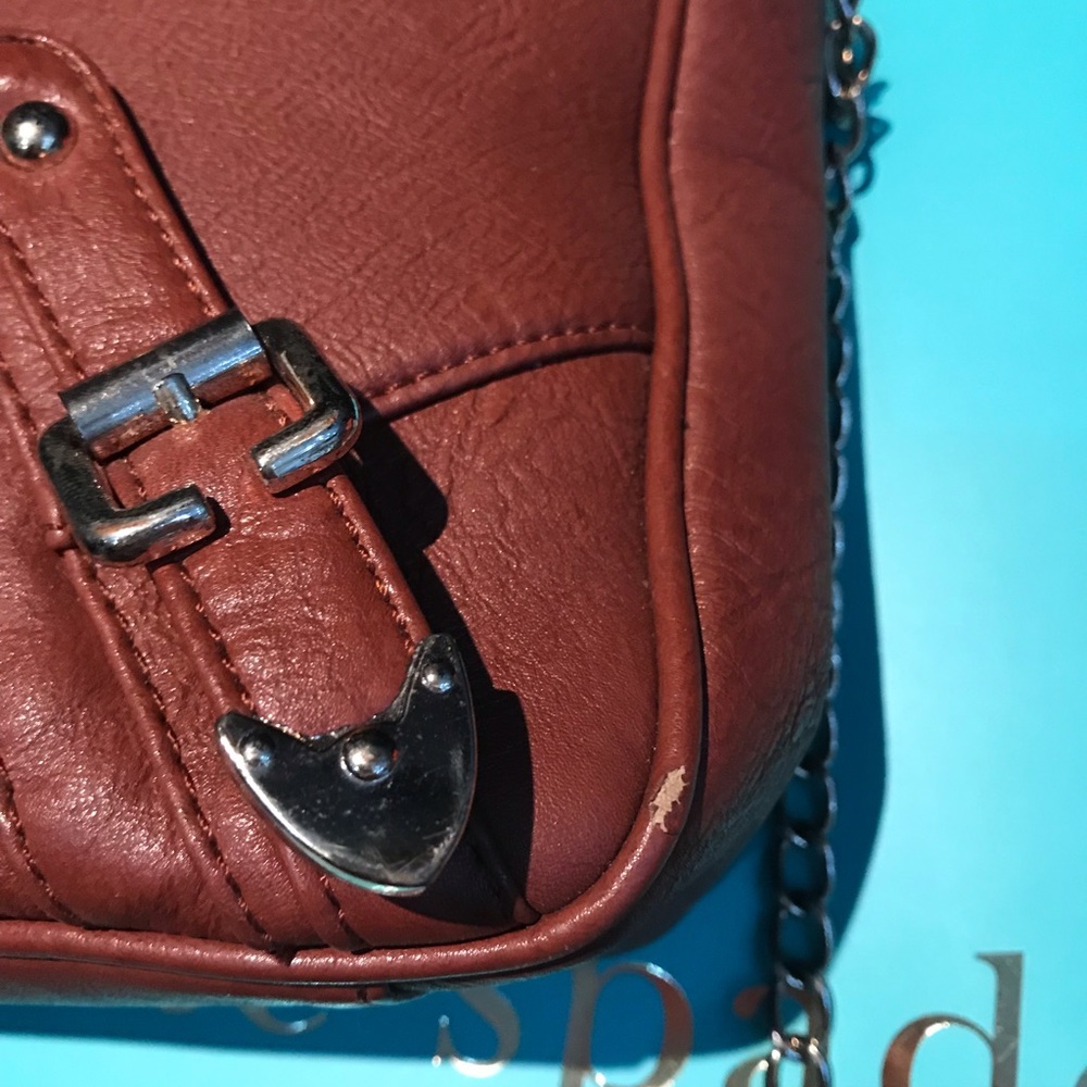 Crossbody - Picture 5 of 6